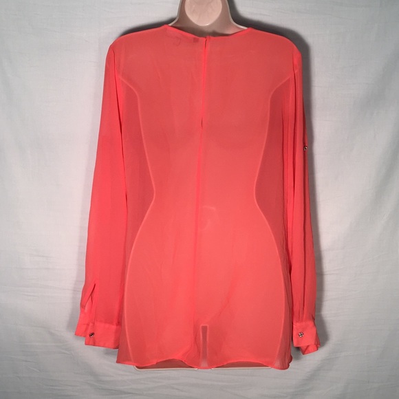 Gorgeous Sheer Blouse by Jennifer Lopez J Lo - Picture 2 of 3